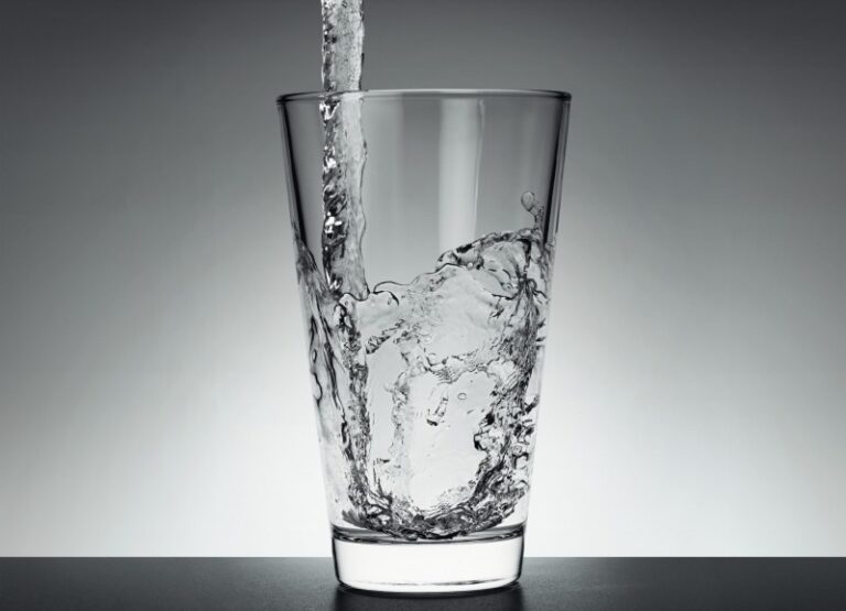 Frisch und sauber: In Deutschland kommt bestes Trinkwasser direkt aus dem Wasserhahn.