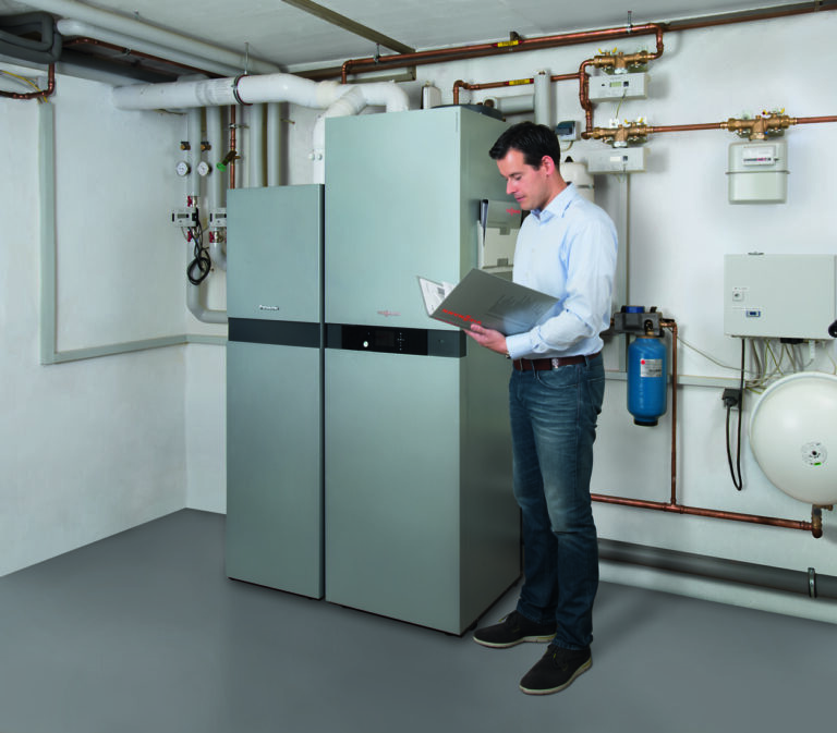 Die Brennstoffzellen-Heizung Vitovalor 300-P von Viessmann erzeugt nicht nur umweltfreundliche Wärme, sondern auch Strom.